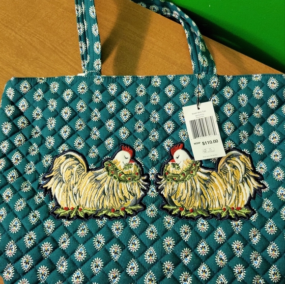 Small Vera Bradley bag NWT - Picture 3 of 4
